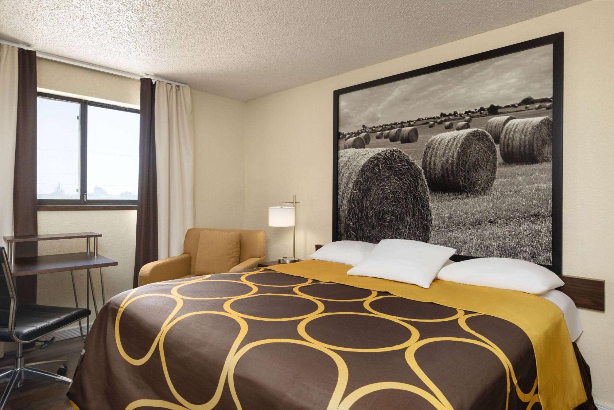 Super 8 By Wyndham Dodge City Exterior foto